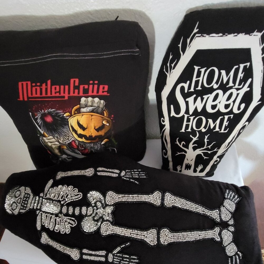 Motley Crue ,Coffin, Skeleton Pillows